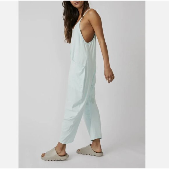 NWT Free People Hot Shot Jumpsuit - Size M (runs big could also fit a L) - Picture 4 of 10